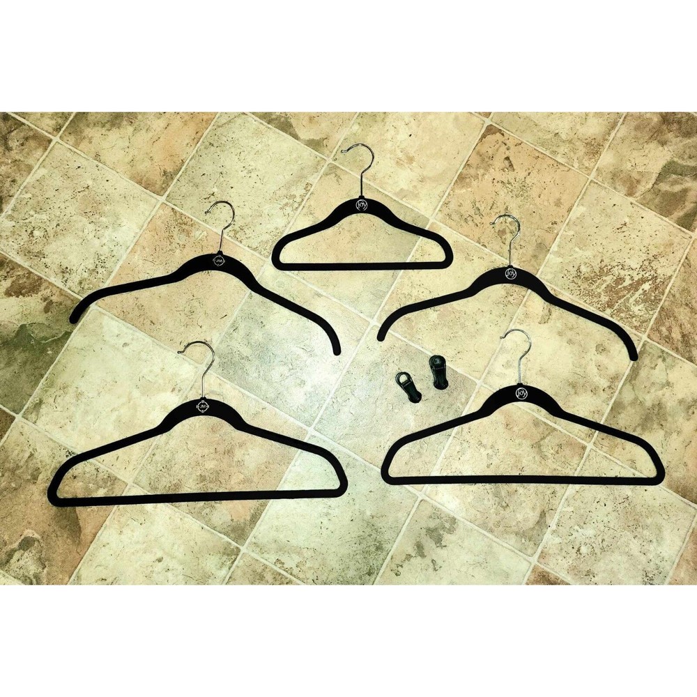 LOT OF 50 JOY MANGANO BLACK SHIRT HUGGABLE HANGERS-SILVER TOP